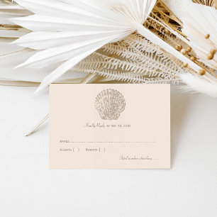 Cartão RSVP Casamento Neutral de Beige Seashell Beach