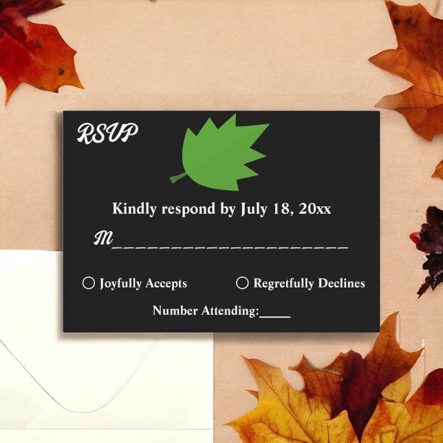 Cartão RSVP Casamento outono de Folhas Verde Elegante Preta e  (Criador carregado)