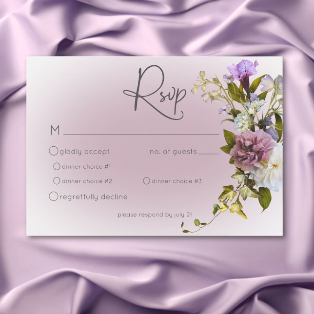 Cartão RSVP Casamento Romântico Branco e Floral Moderno Roxo (Romantic White & Purple Floral Modern Wedding RSVP Card)