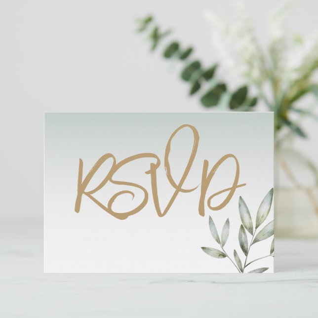 Cartão RSVP Casamento Rustic Dourado e Folhagem Verde Sage (Em pé/Frente)