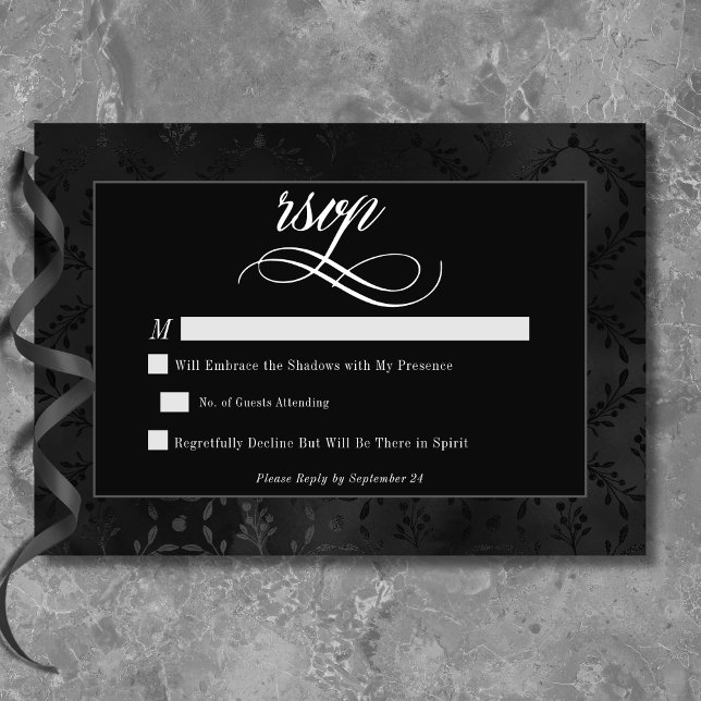 Cartão RSVP Casamento tema damasco de Satin Preto-Branco Escur (Dark Gothic Black Floral Satin Damask Wedding RSVP Card)