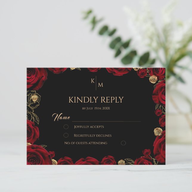 Cartão RSVP Chic Burgundy Roses Boho Wedding (Em pé/Frente)