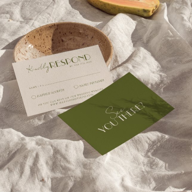 Cartão RSVP Classy Olive Green Old Money Luxury Wedding (Criador carregado)