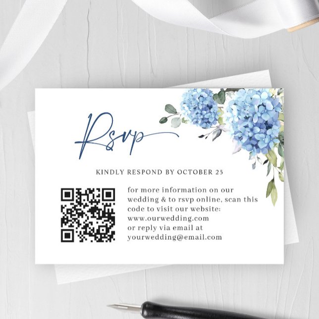 Cartão RSVP Código QR de Casamento de Casamento de Hydrangea B (Criador carregado)