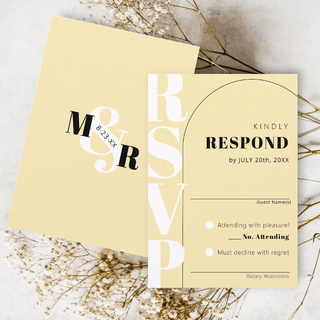 Cartão RSVP de Casamento de Ampersand Amarelo Mode (Classy arch matching buttercup yellow wedding invitation RSVP card ampersand monogram black & white)