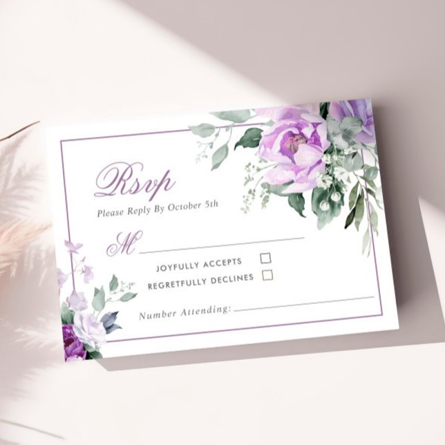 Cartão RSVP de Casamento de Flores Violetas Eucaly (Criador carregado)