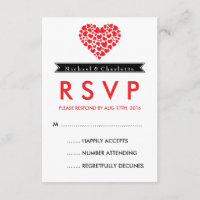 Cartão RSVP de Casamento Negro e Branco com Coraçã