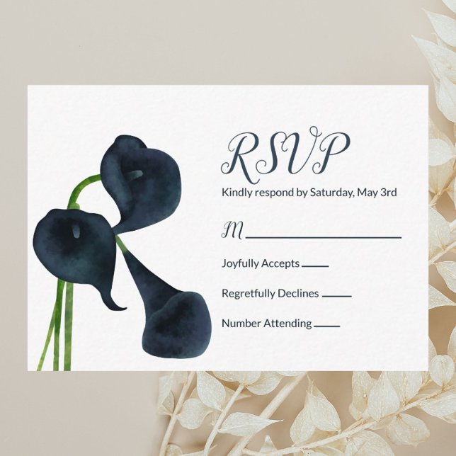 Cartão RSVP de lírios azuis escuro (navy blue calla lilies wedding rsvp card for fall season botanical weddings)