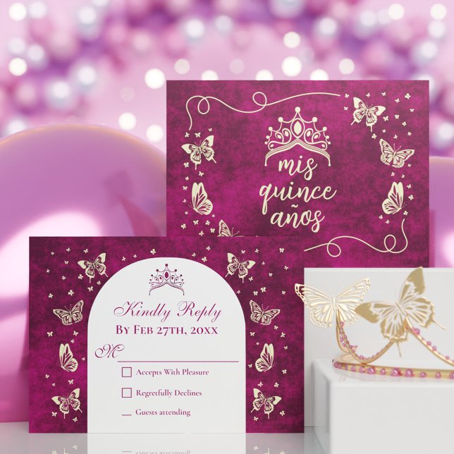 Cartão RSVP Dourada rosa elegante Tiara Borboletas Quinceañera (Elegant Pink Gold Tiara Butterflies Quinceañera RSVP Card)