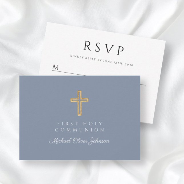 Cartão RSVP Dusty Blue Boy Religião Primeira Comunhão (Dusty Blue Boy Religious Cross First Communion RSVP Card)