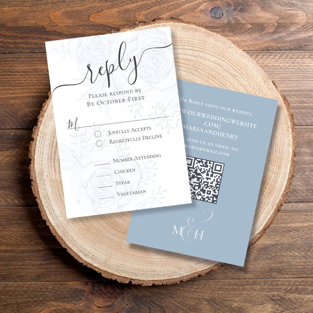 Cartão RSVP Dusty Blue QR Code Floral Classical Meal Choice (Classic RSVP card with elegant blue floral design with classic meal choice )