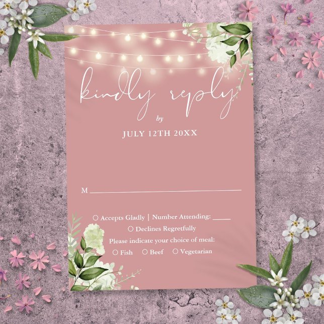 Cartão RSVP Dusty Rosa Greenery Floral String Luzes Casamento (Dusty Rose Greenery Floral String Lights Wedding RSVP Card)