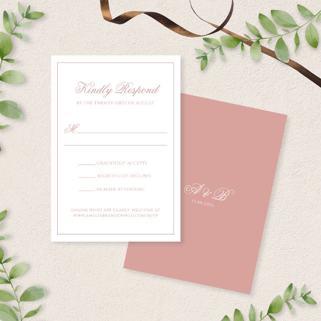 Cartão RSVP Elegant Classic Dusty Rose Monogram Script Wedding (Criador carregado)