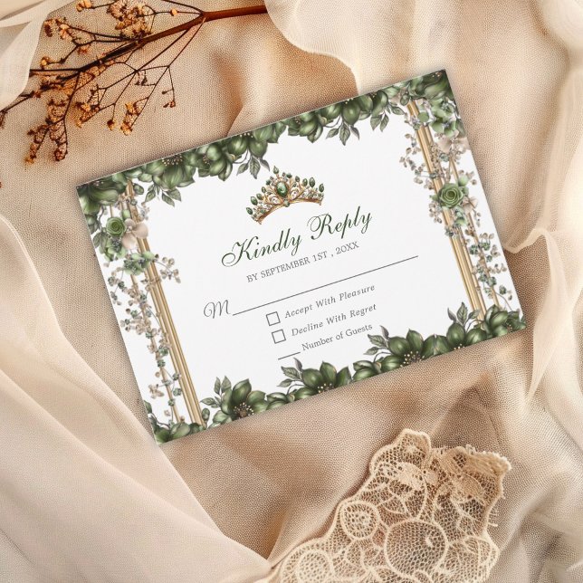 Cartão RSVP Emerald Green Golden Tiara Floral Quinceañera (Criador carregado)
