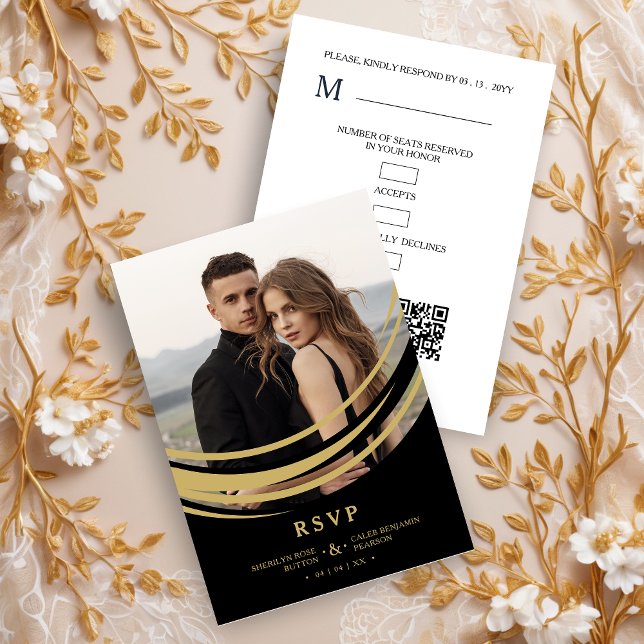 Cartão RSVP Exquisite Stylish Golden Abstract Geometric Shape (Exquisite Stylish Faux Golden Abstract Geometric Shape Photo Wedding RSVP Card.)