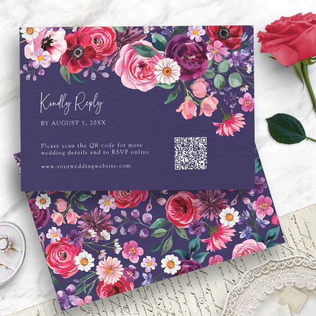 Cartão RSVP Floral Azul marinho (Navy Blue Watercolor Floral RSVP Card with QR Code by Painted Paperie
)