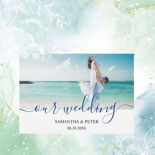 Cartão RSVP Foto personalizada de casamento moderno de praia (Create lasting memories with a custom photo modern beach wedding RSVP card. )