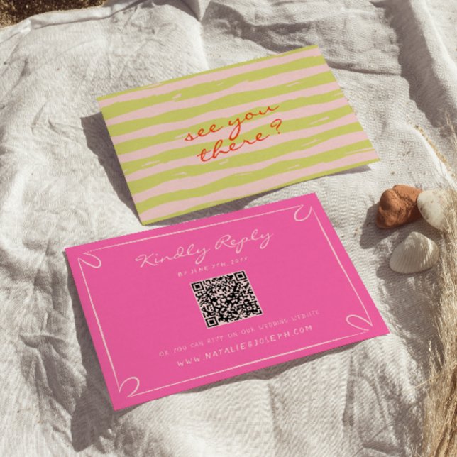 Cartão RSVP Hand Written Pinstripes Whimsical QR Code Wedding (Criador carregado)