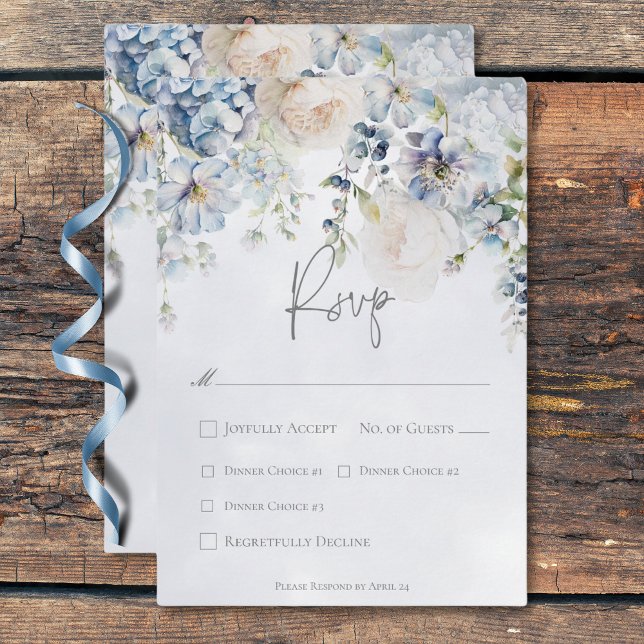 Cartão RSVP Janto de Casamento Moderno Floral Azul e Branco (Blue & White Floral Modern Wedding Dinner RSVP Card)