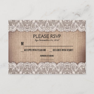 Cartão RSVP laço antigo e serapilheira rústica que wedding