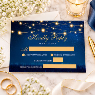 Cartão RSVP Luzes de Corda Azul Marinho Casamento