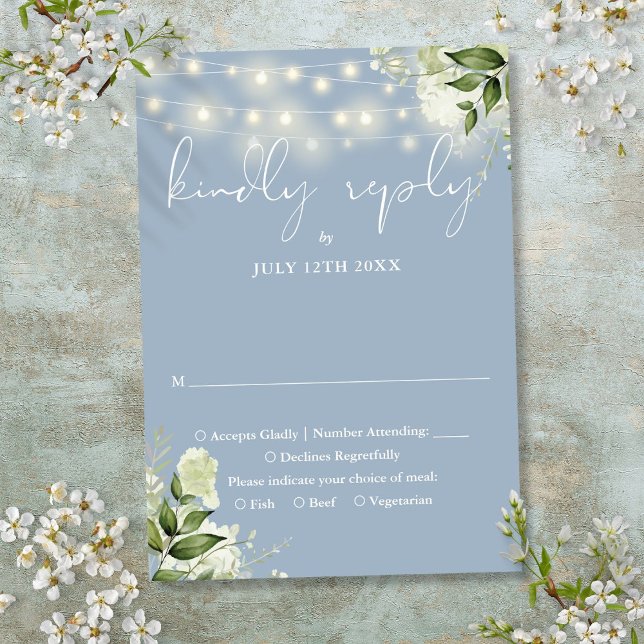 Cartão RSVP Luzes de Corda Floral Azul Poeirento Folhagem Casa (Dusty Blue Greenery Floral String Lights Wedding RSVP Card)