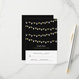 Cartão RSVP Luzes de Corda Modernas, Casamento Branco e Dourad