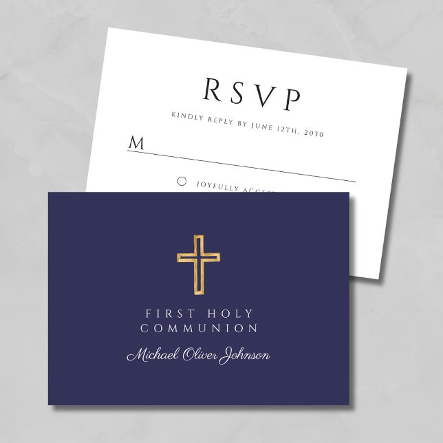 Cartão RSVP Marinho religioso Blue Boy Primeira Comunhão (Religious Cross Navy Blue Boy First Communion RSVP Card)