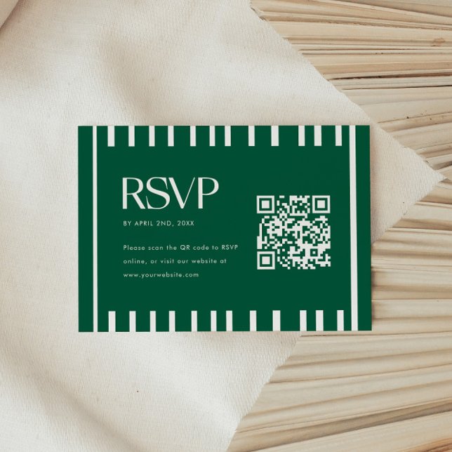 Cartão RSVP Modern Green Striped Graduation Party QR Code (Criador carregado)