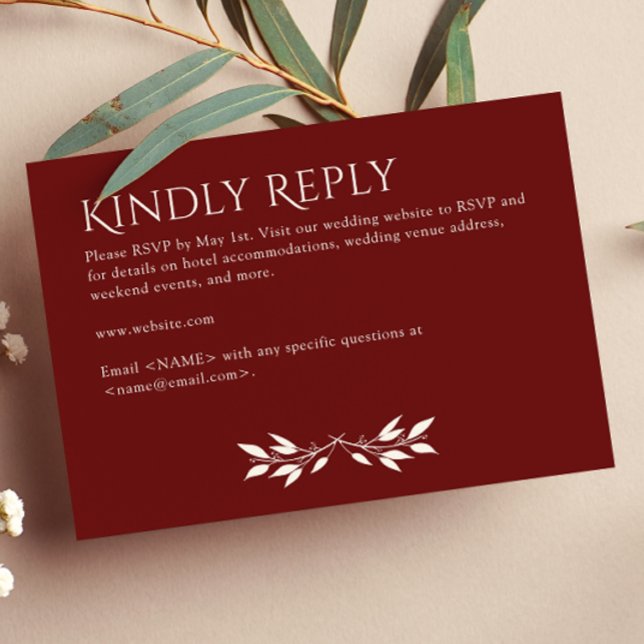 Cartão RSVP Monograma Minimalista Vermelho de Lenha Lançada (Criador carregado)