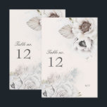 Cartão RSVP número da mesa de casamento floral romântica elega<br><div class="desc">Nossa coleção de "ouro celestial" apresenta uma bela lua crescente com estrelas douradas em vários designs sobre um fundo azul-da-meia-noite de veludo emparelhado com fontes elegantes. Fácil de personalizar e você pode escolher entre muitos itens desta coleção em nossa loja.</div>