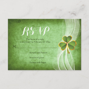 Cartão RSVP O dia de St Patrick irlandês do verde do trevo qu