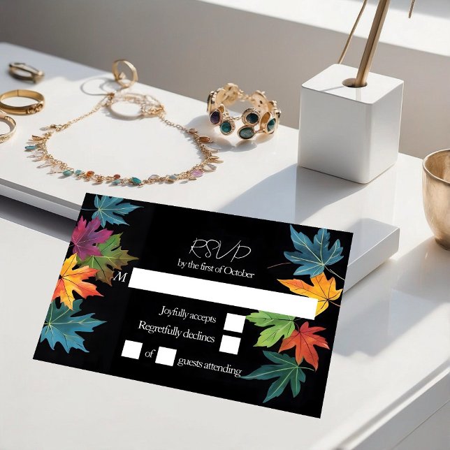 Cartão RSVP O outono deixa em contraste o casamento negro (Criador carregado)