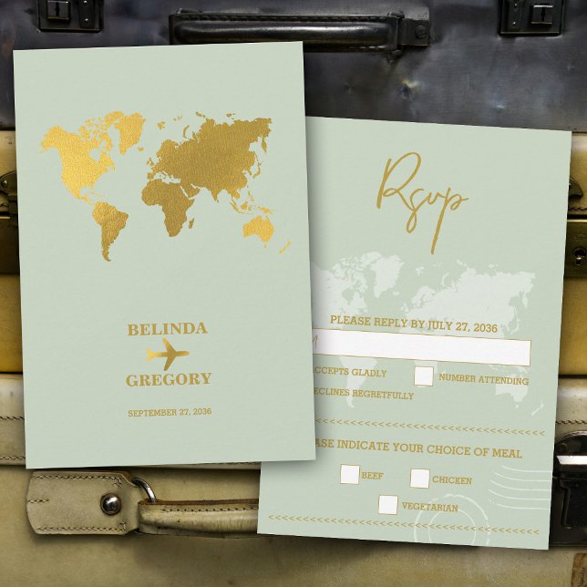 Cartão RSVP Passaporte Verde-Salvia Dourado para Casamento em  (Destination Wedding World Passport Sage Green Gold RSVP Card)