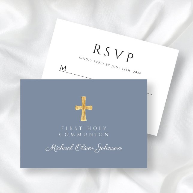Cartão RSVP Primeira Comunhão de Dusty Blue Religerian Cross B (Dusty Blue Religious Cross Boy First Communion RSVP Card)