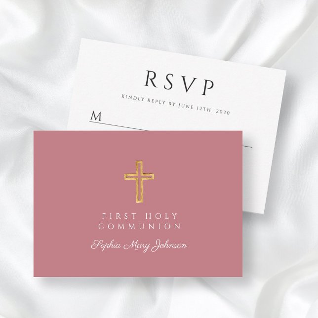 Cartão RSVP Primeira Comunhão de Garota Rosa Religiosa (Religious Cross Dusty Pink Girl First Communion RSVP Card)