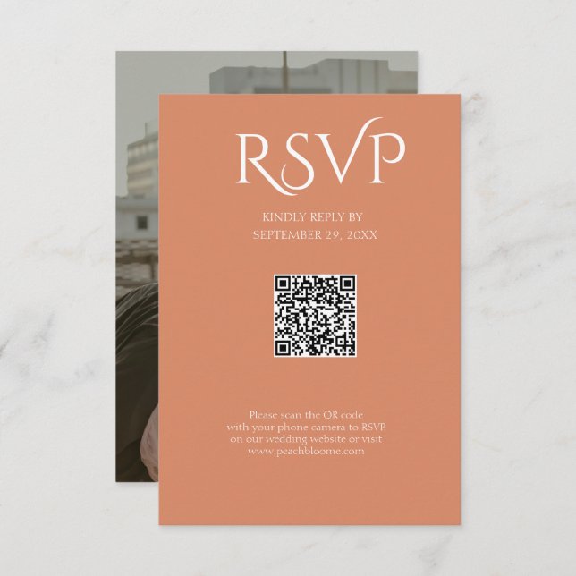 Cartão RSVP QR Code Modern Minimalistic Deep Copper Wedding (Frente/Verso)
