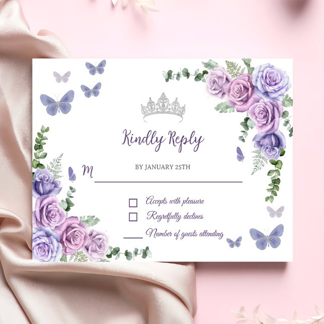 Cartão RSVP Quinceañera Purple Lilac Floral Tiara Borboletas (Criador carregado)