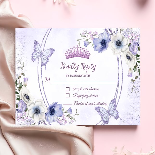 Cartão RSVP Quinceañera Purple Lilac Floral Tiara Borboletas (Criador carregado)