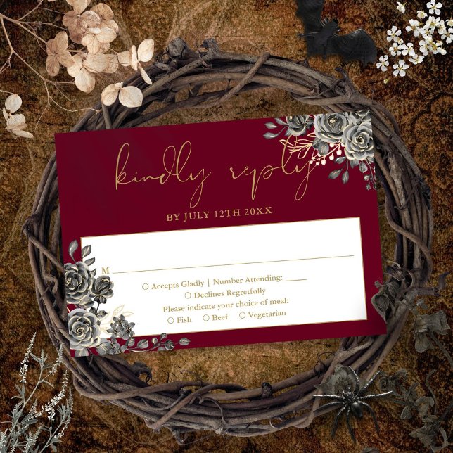 Cartão RSVP Rosas Florais Gótica Borgonha E Casamento Dourado (Gothic Floral Roses Burgundy And Gold Wedding RSVP Card)