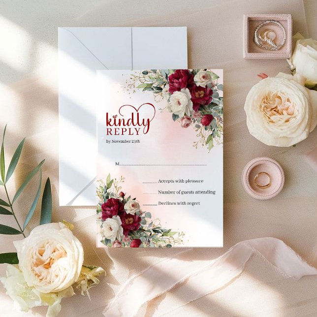 Cartão RSVP Sofisticado Boho Vermelho Branco Floral Dourado Ca (Sophisticated Boho Red White Floral Gold Wedding RSVP)