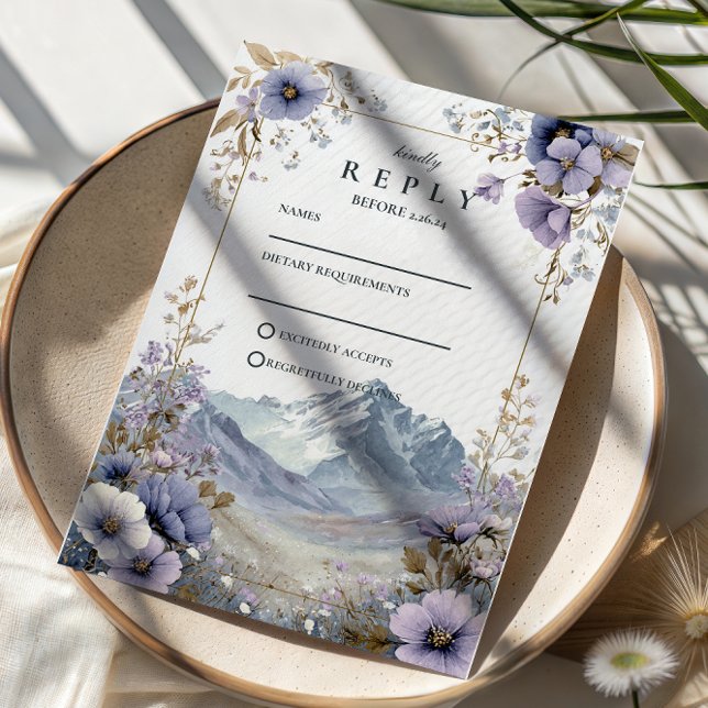 Cartão RSVP Soft Wildflower Mountain Wedding (Criador carregado)