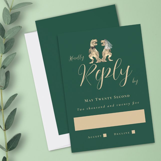 Cartão RSVP Tema Dinossauro Verde de Casamento (Dinosaur wedding dark green invitation RSVP T-Rex dino bride and groom elegant modern script )