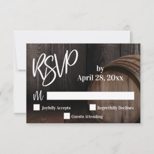 Cartão RSVP Tipografia Casual Wooden Barrel Wedding