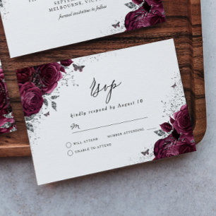 Cartão RSVP Vestido Rosa de Borgonha Prateado com Brilho