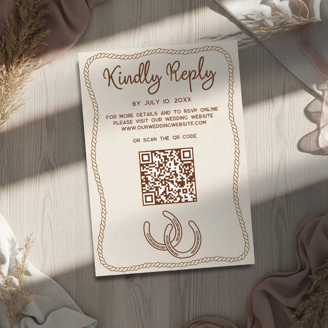 Cartão RSVP Western Cowboy Boots Barn Wedding Website QR Code (Criador carregado)
