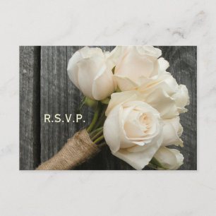 Cartão RSVP White Rose Buquê & Barnwood Wedding R.S.V.P.