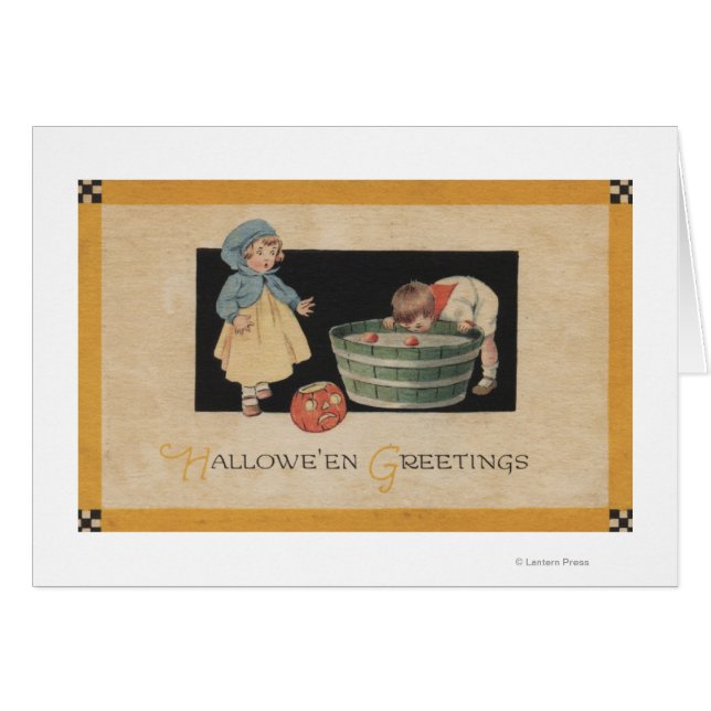 Cartão Saudação de HalloweenBobbing para Maçãs (Frente Horizontal)