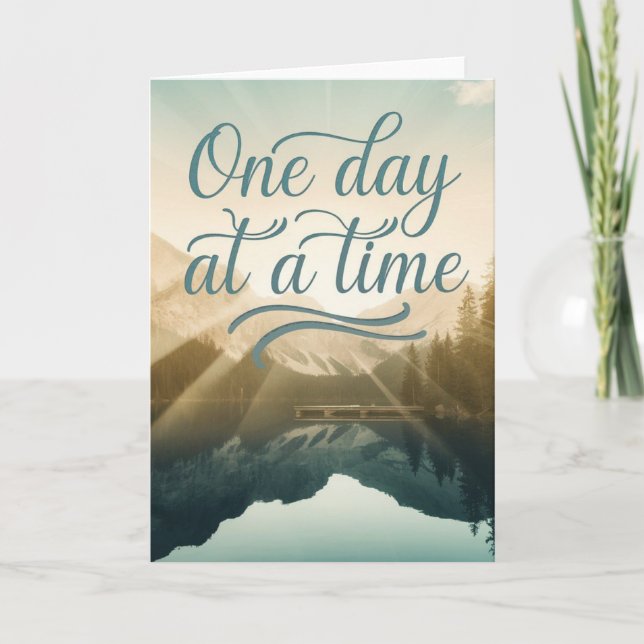 Cartão Scenic Mountain Lake "One Day at a Time" card (Frente)