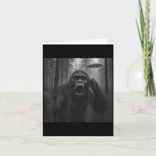 Cartão Selfie engraçado de Bigfoot Alien OVNI Meme Sasqua